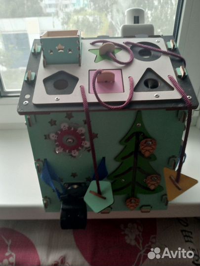 Бизиборд домик