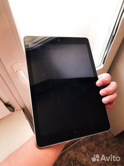 iPad 5-го поколения (2017)