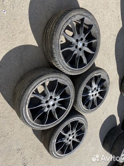 R20 Accelera 651 225/35, PCD 5x108 DIA 63.4