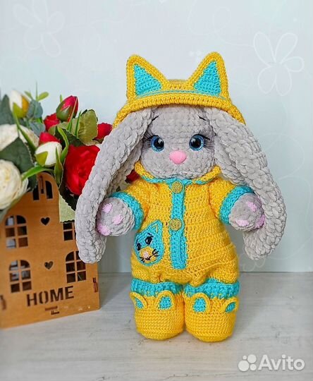 Вязаные игрушки Зайчики