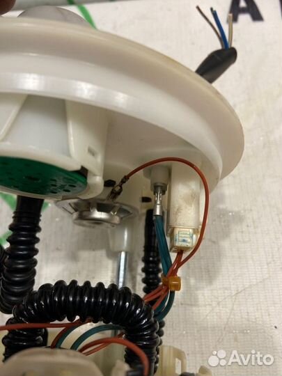 Бензонасос Toyota Avensis T25 1zzfe 2008