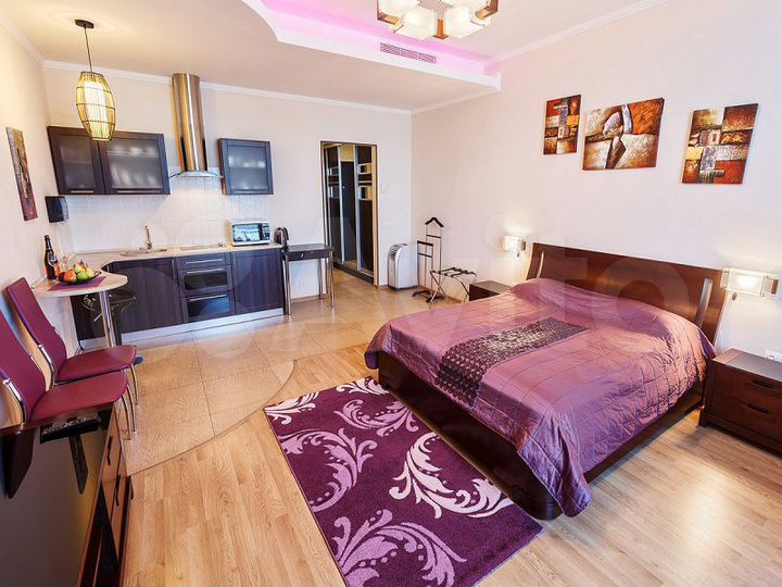 Апартаменты-студия, 43 м², 3/9 эт.