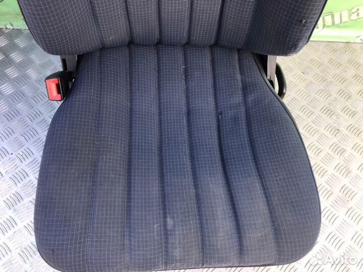 Сиденье переднее левое Mercedes-Benz 190E W201