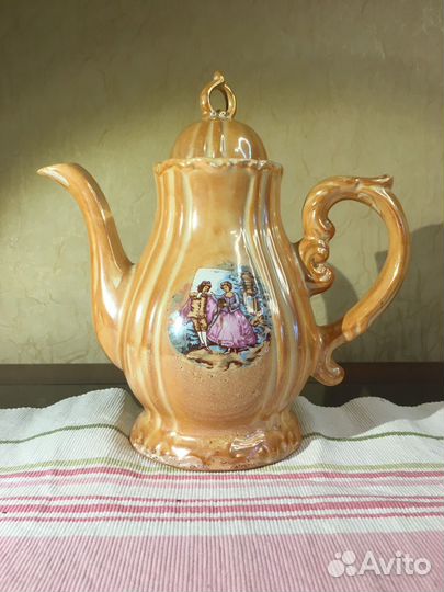 Фарфоровый кофейный сервиз. Япония. 90-е