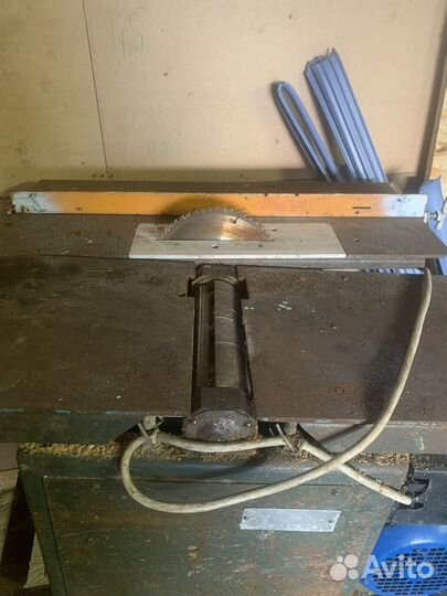 Продам двигатель,станки деревообрабатывающие