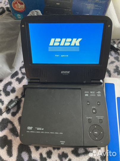 Портативный видеопроигрыватель dvd-плеер BBK