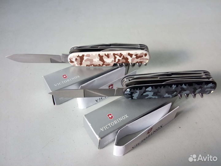 Нож Швейцарский Victorinox Huntsman новые