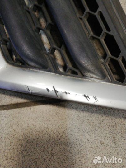 Решетка радиатора Mitsubishi Outlander Xl CW5W 2.4