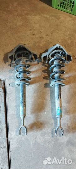 Амортизаторы на Audi A6 C6 2005 г