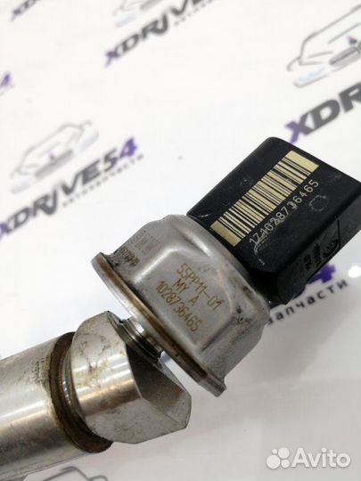 Топливная рейка правая Bmw X6 E71 N63B44 2011