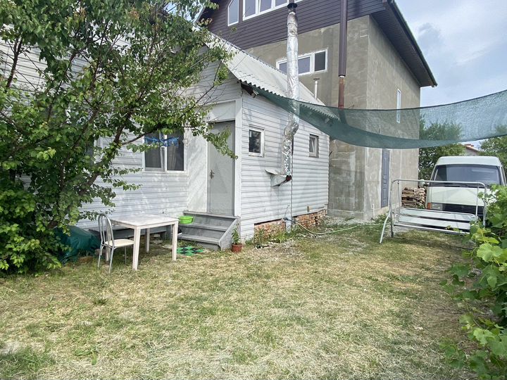 Дом 40 м² на участке 4 сот.