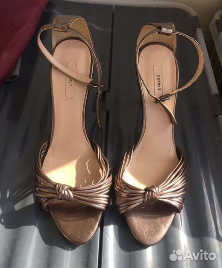 Новые босоножки Esprit