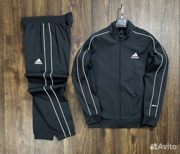 Спортивные костюмы Adidas