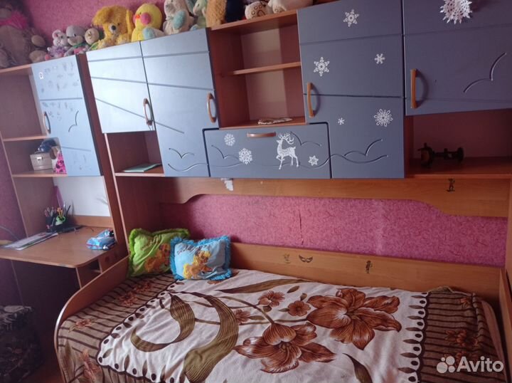 Детская стенка и кровать