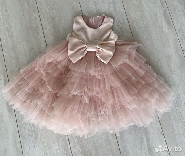 Платье нарядное