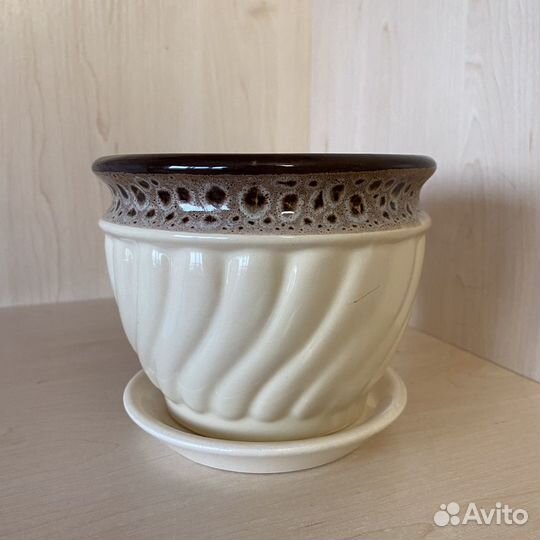 Кашпо новое