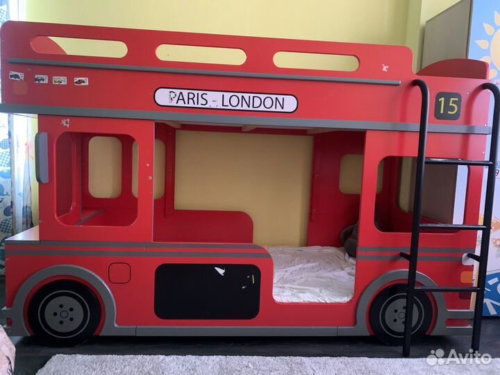 Кровать детская двухъярусная