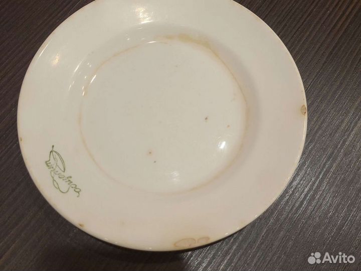 Тарелка фаянсовая, зик Конаково, 