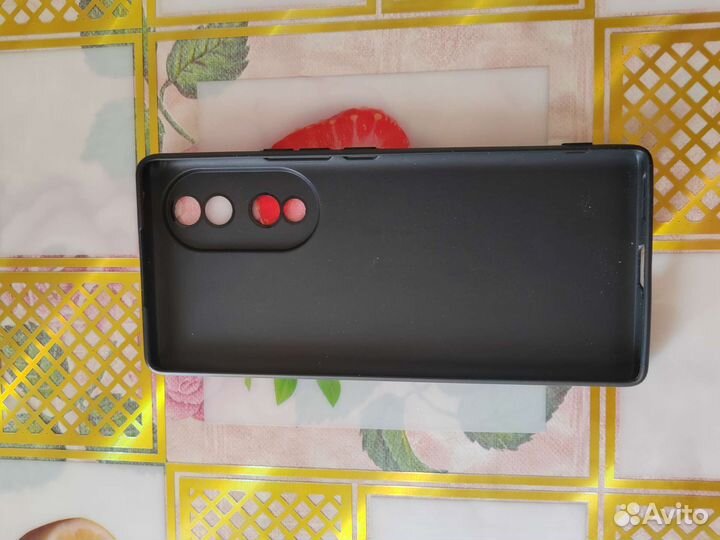 Продам силиконовые чехлы на хонор 70