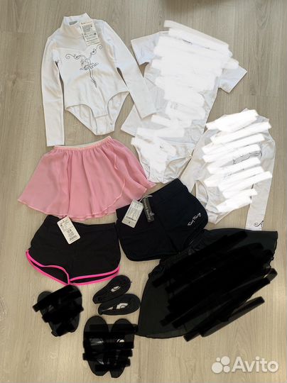 Купальник, юбка, шорты, балетки для танцев