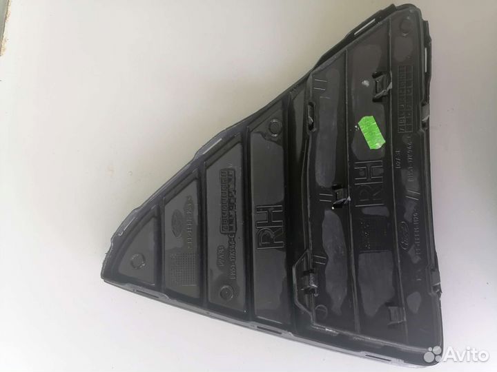 Заглушка бампера Ford Focus