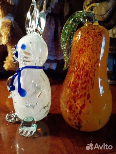Фигурки хрустальный заяц,груша в подарок