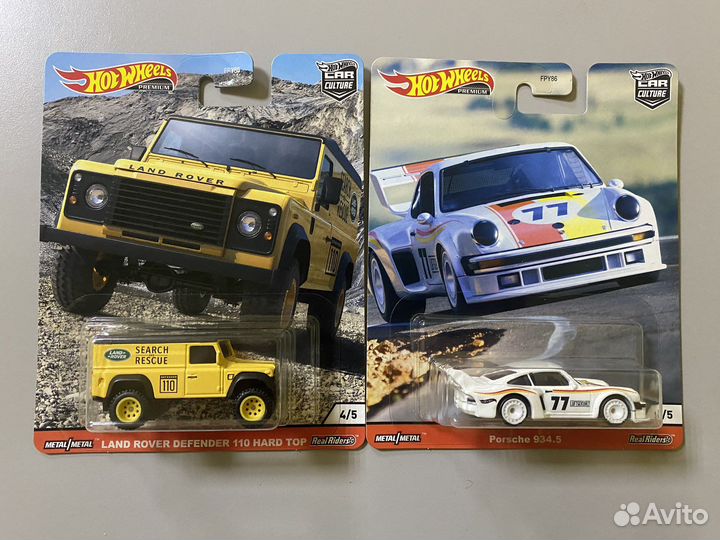 Модели Hot Wheels Premium разные