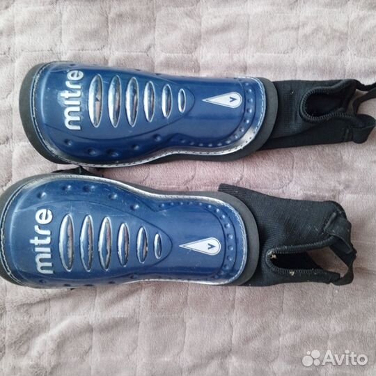 Щитки хоккейные детские mitre