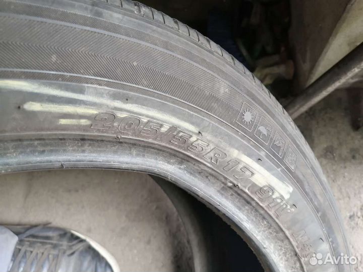Kumho Solus KH25 205/55 R17