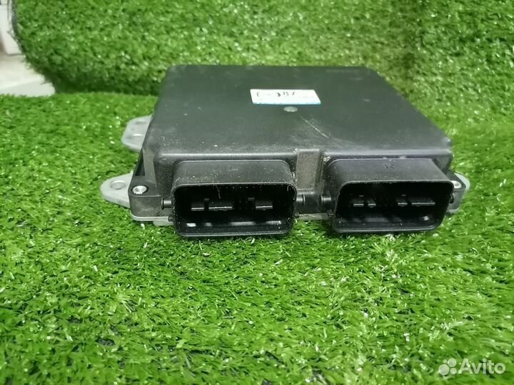 Блок управления двигателем LF-VE LFS5-18-881B Mazd