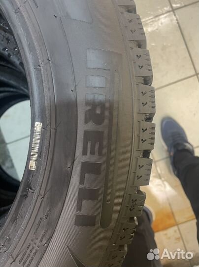 Pirelli Ice 195/60 R15