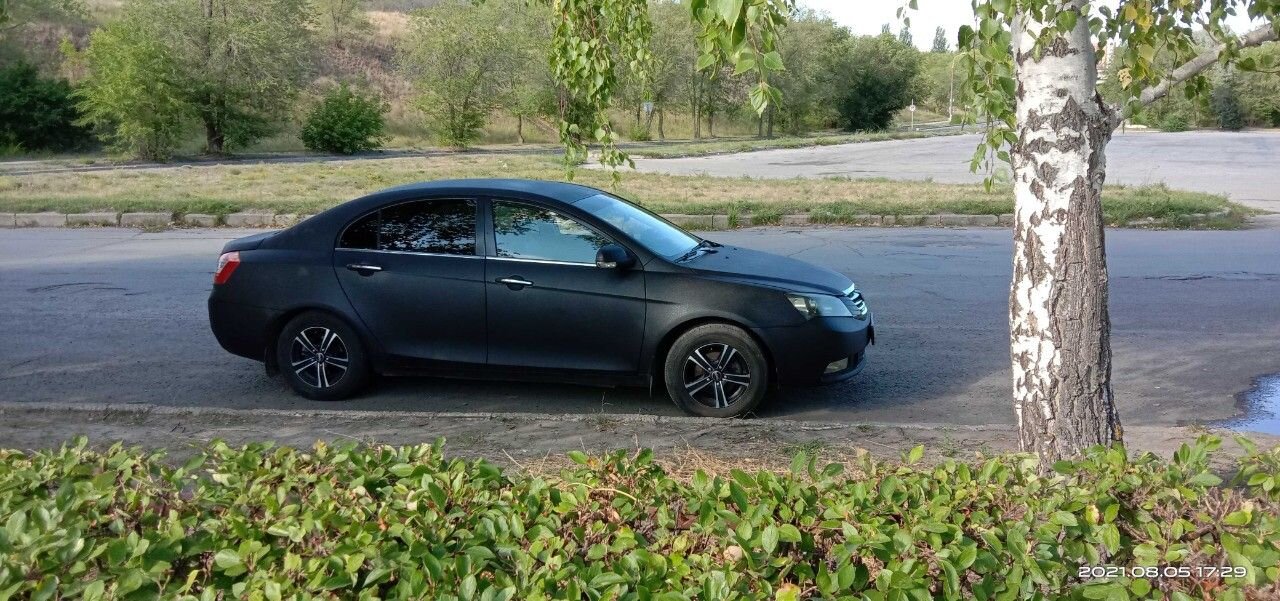 Geely Emgrand EC7: фото владельца