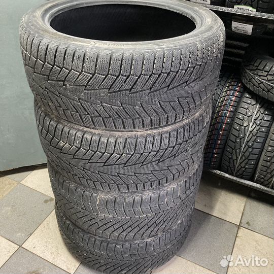 Hankook Winter I'Cept iZ 2 W616 255/40 R19 100T