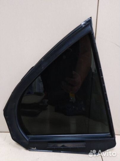 Стекло двери задней левой форточка Mitsubishi Lanc