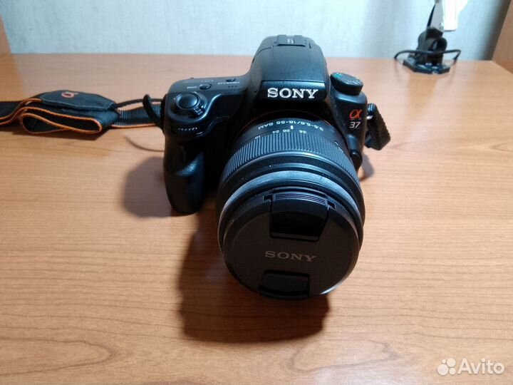 Продаю цифровой фотоаппарат -Sony Alpha 37 - Б/У