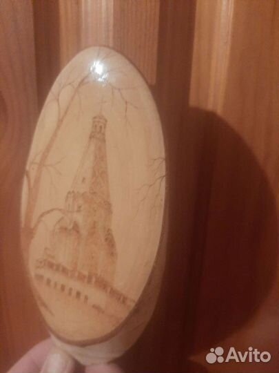 Картина на дереве