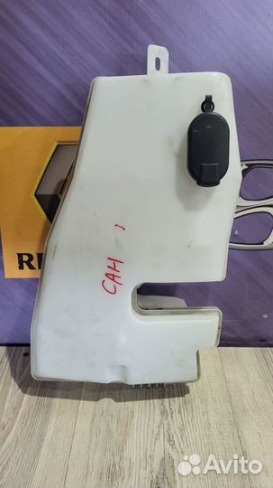 Бачок омывателя Renault sandero