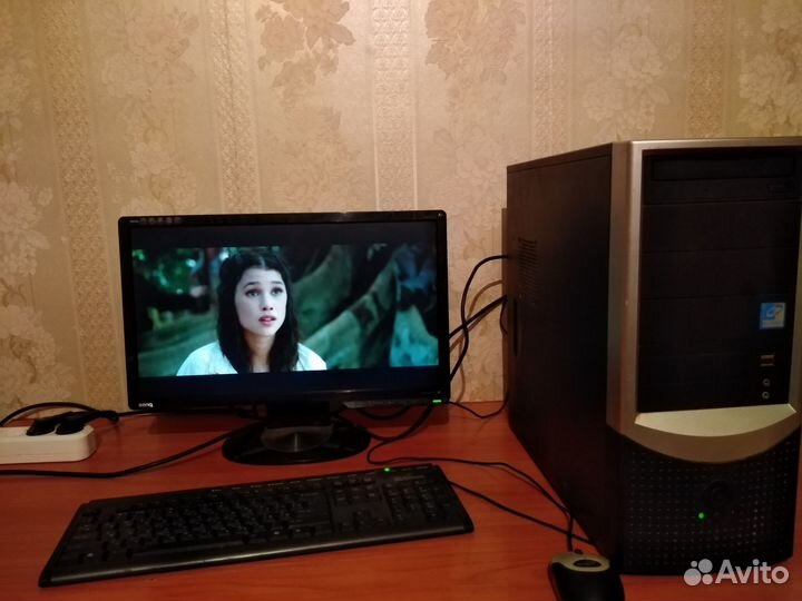 Компьютер Pentium DualCore 2500GHz с монитором 20