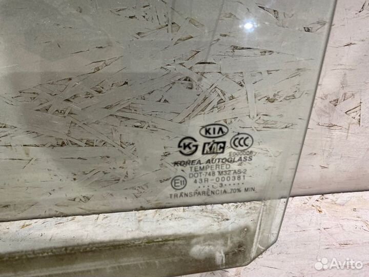 Стекло двери заднее левое Kia Spectra седан S6D