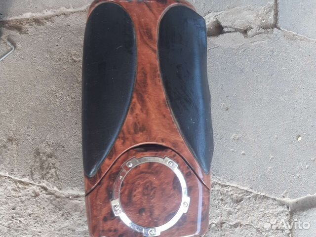 Подлокотник