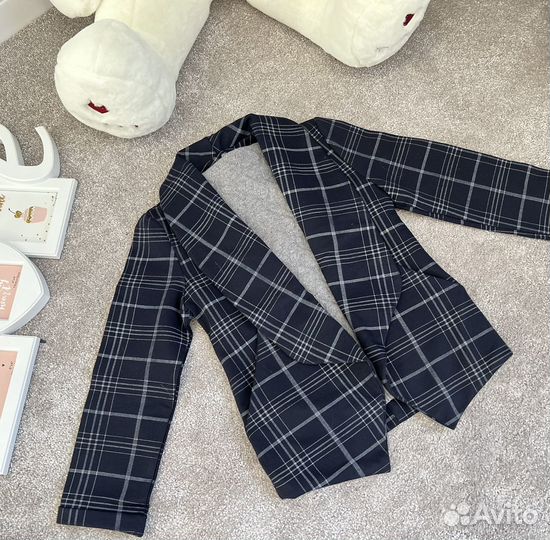 Пиджак для девочки 140