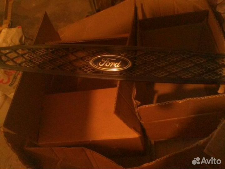 От автомобиля форд