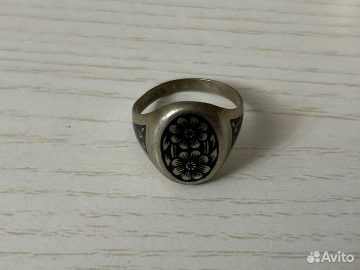 Серебряный перстень