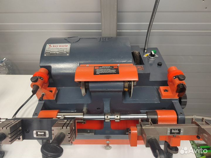 Станки для изготовления ключей новый