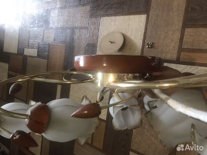 Люстра б/у в хорошем состоянии