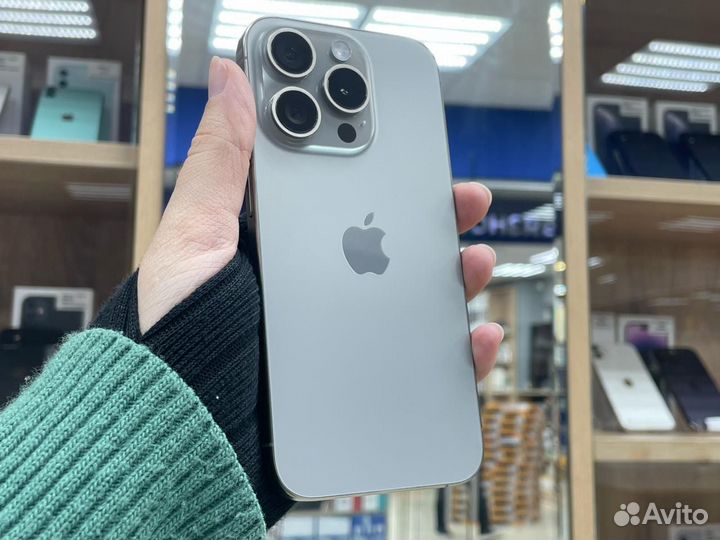 iPhone 15 Pro, 256 ГБ