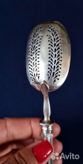 Антикварная старинная серебряная ложка