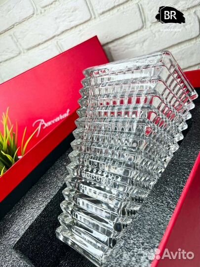 Хрустальная ваза Baccarat