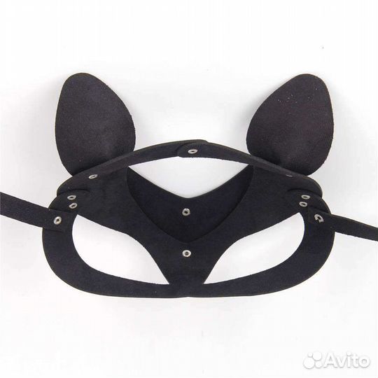 Маска из кожи