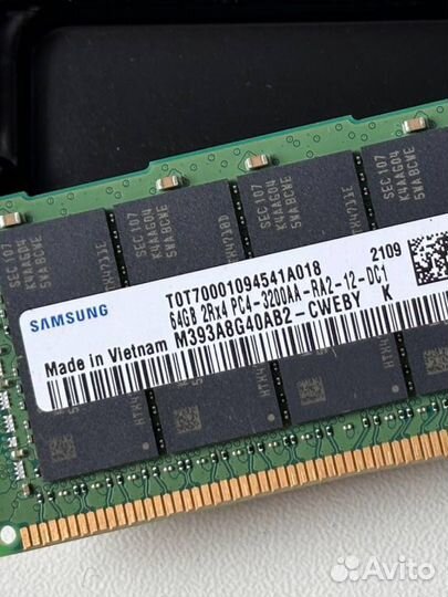 Модуль памяти Samsung M393A8G40AB2-cweby